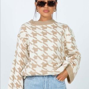 Princess Polly Tan and White Sweater
